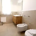 Borgo Dei Pescatori - Sul Mare B&B 4*