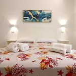 Borgo Dei Pescatori - Sul Mare 4*