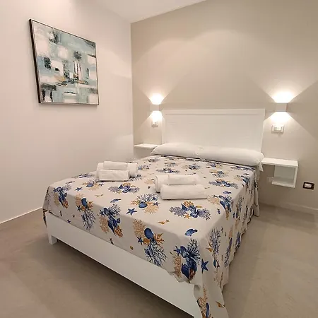 Borgo Dei Pescatori - Sul Mare 4*