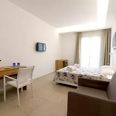 Borgo Dei Pescatori - Sul Mare 4*