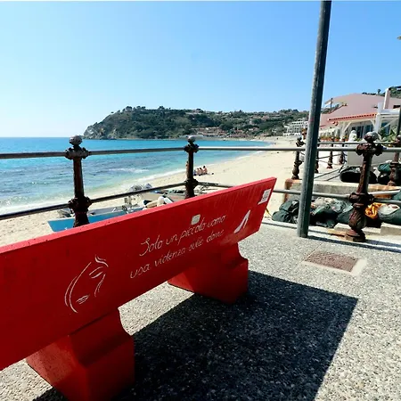 Borgo Dei Pescatori - Sul Mare