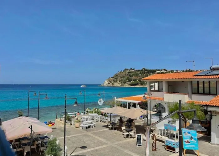 Borgo Dei Pescatori - Sul Mare Capo Vaticano